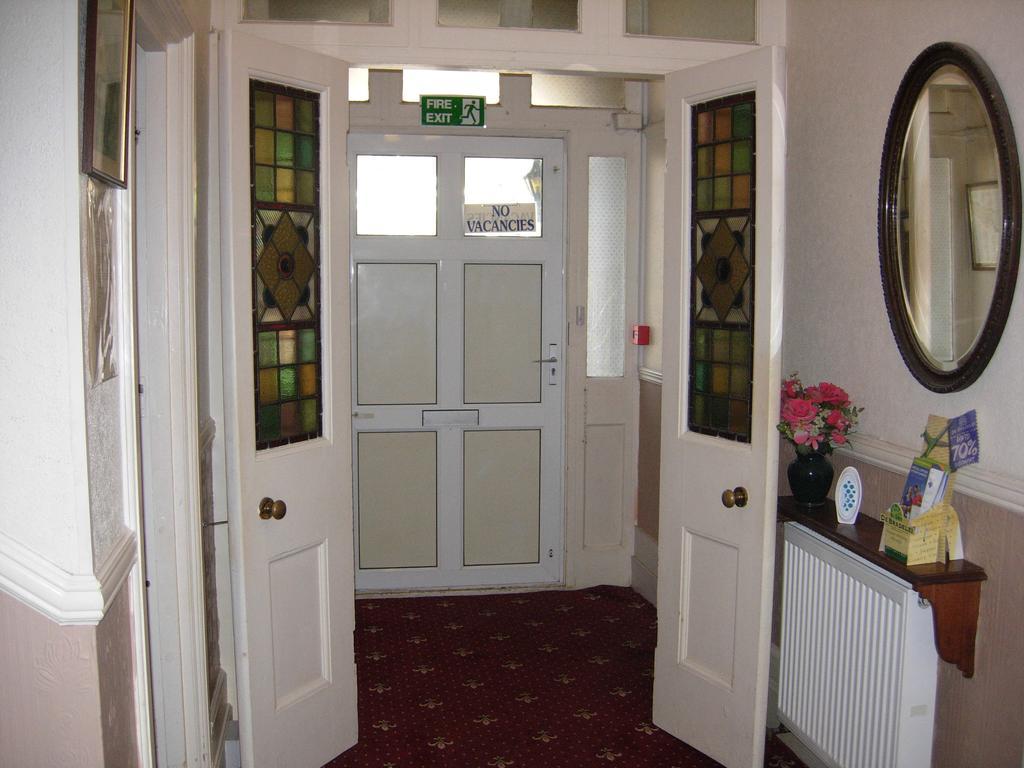 דובר Longfield Guest House מראה חיצוני תמונה